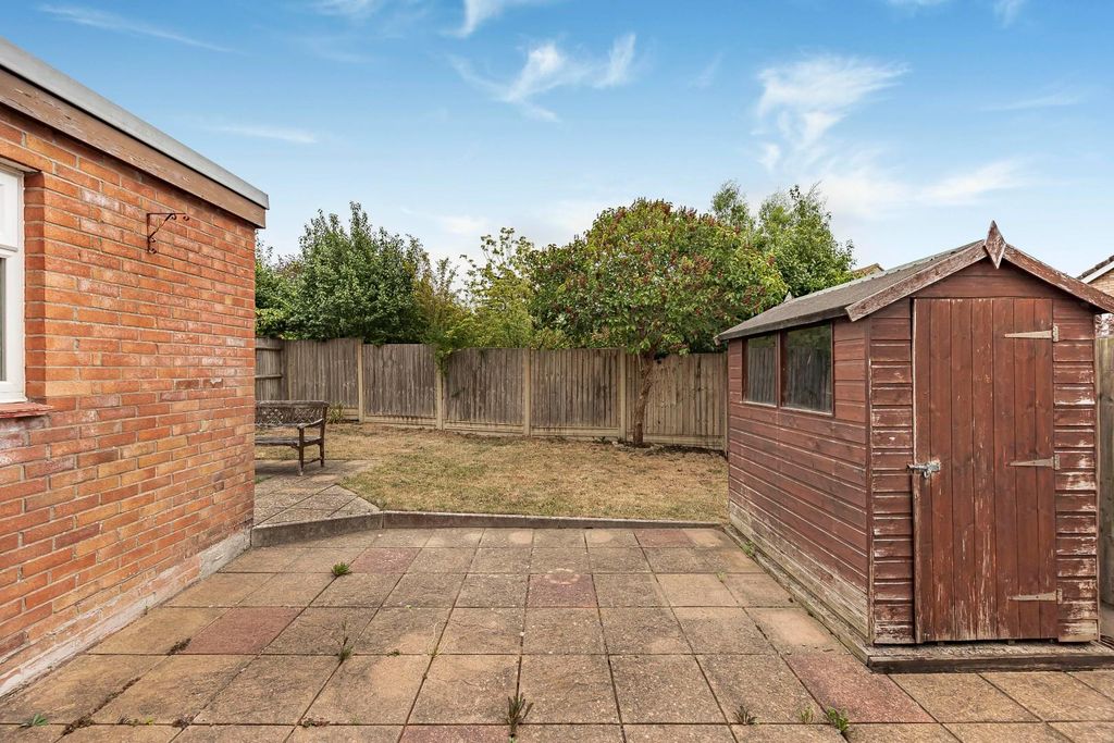 Property photo 2 of 18