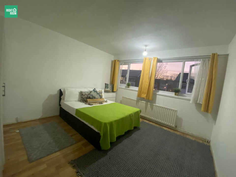 Property photo 1 of 8
