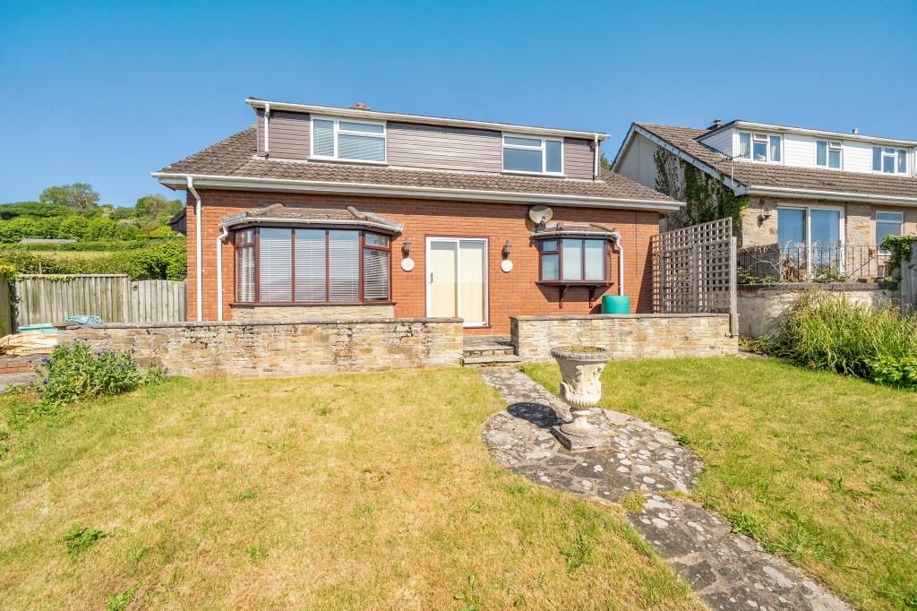 Property photo 3 of 20 Photos