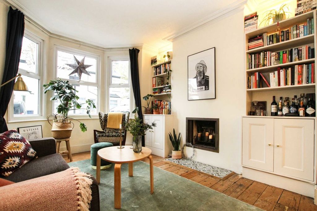 Property photo 2 of 6