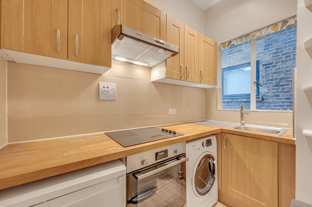 Property photo 3 of 10 Picture No. 16