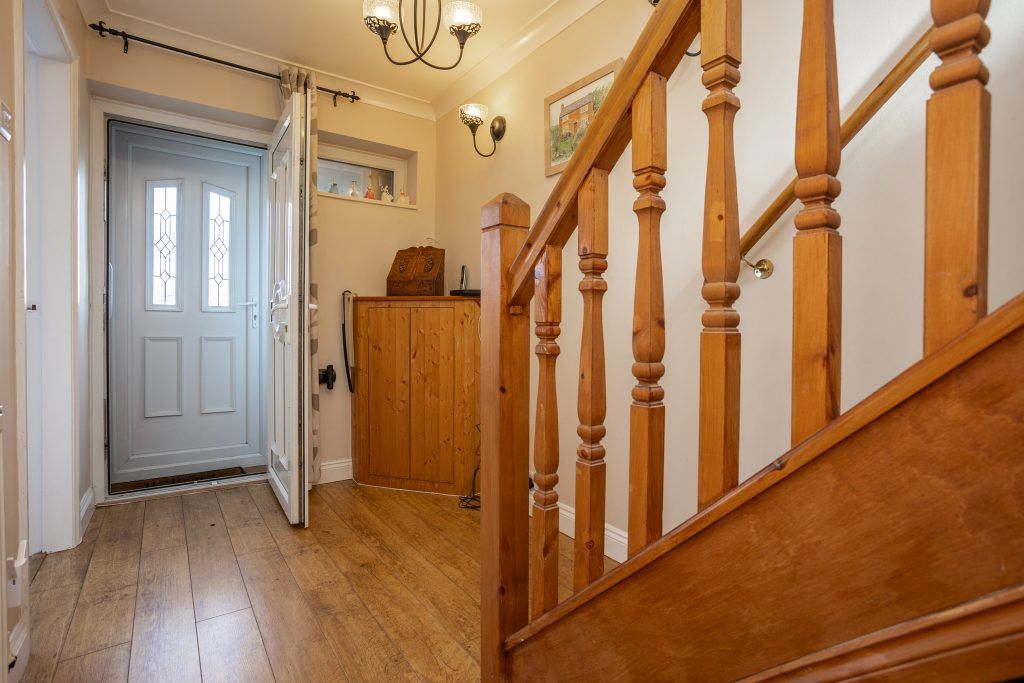 Property photo 3 of 28