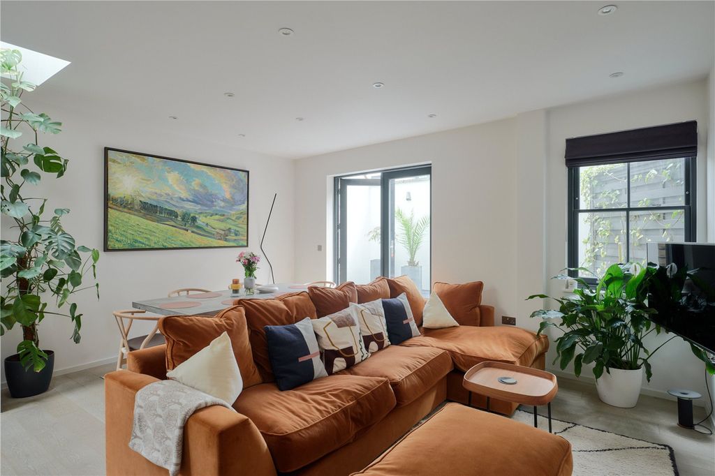 Property photo 1 of 15 Picture No. 06