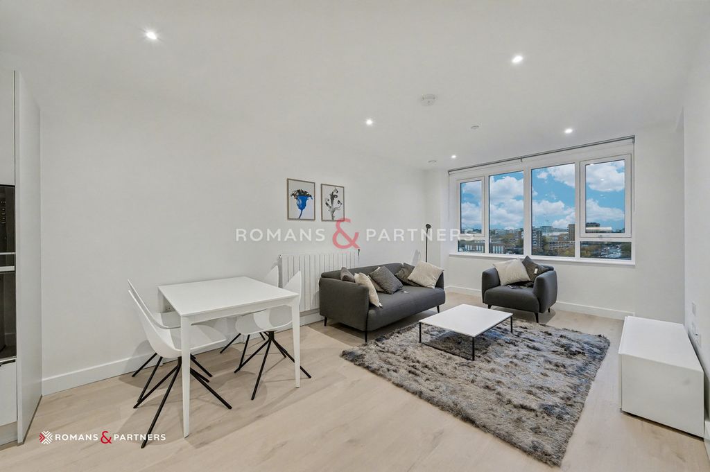 Property photo 2 of 15