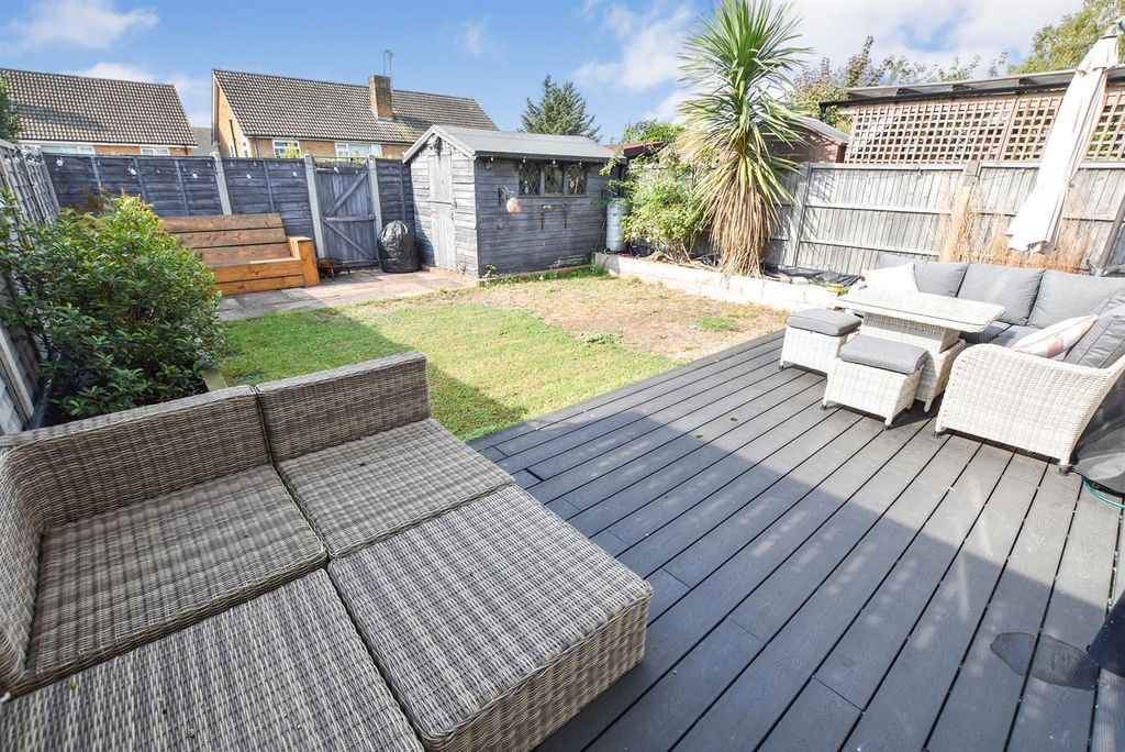 Property photo 2 of 11 Rear Garden