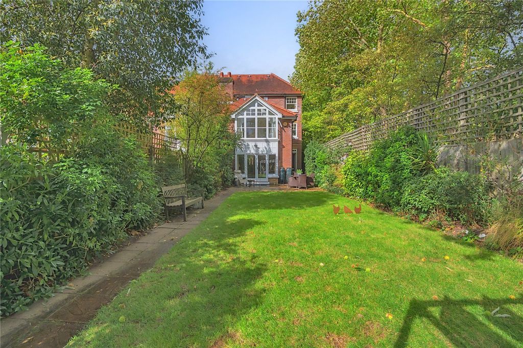 Property photo 2 of 14 27