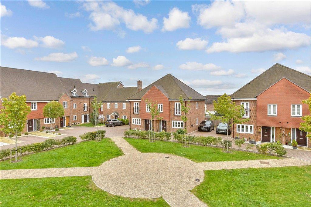 Property photo 1 of 16 Street View