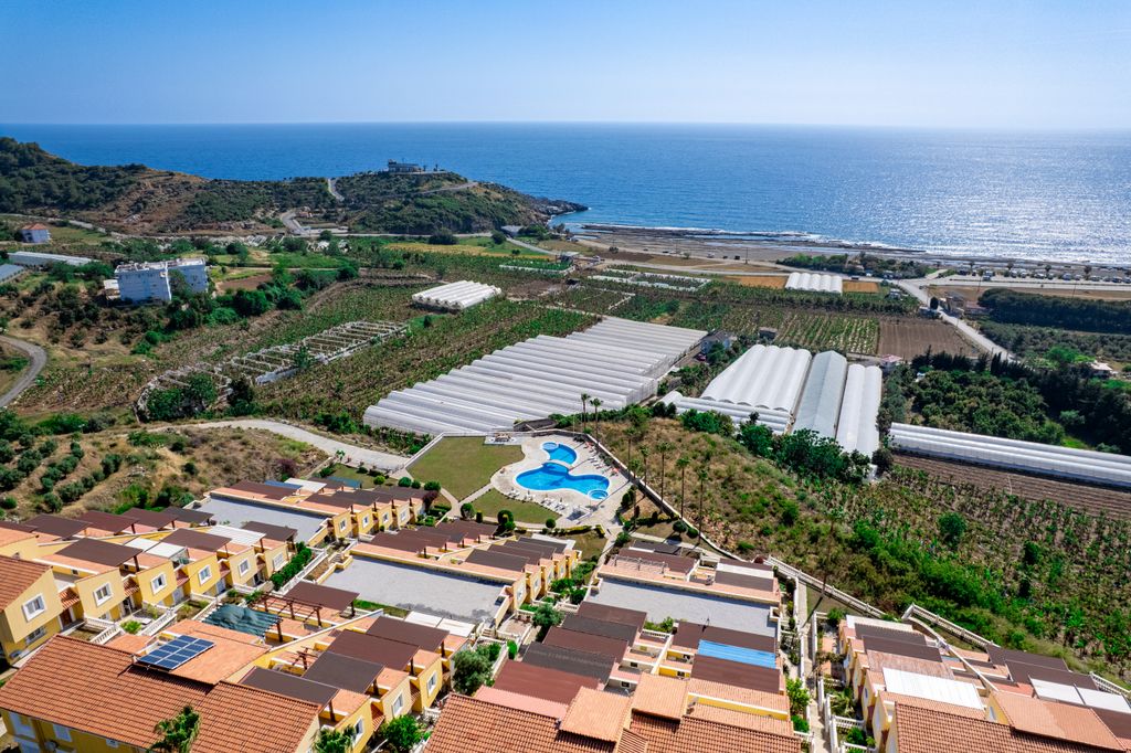 Property photo 3 of 20