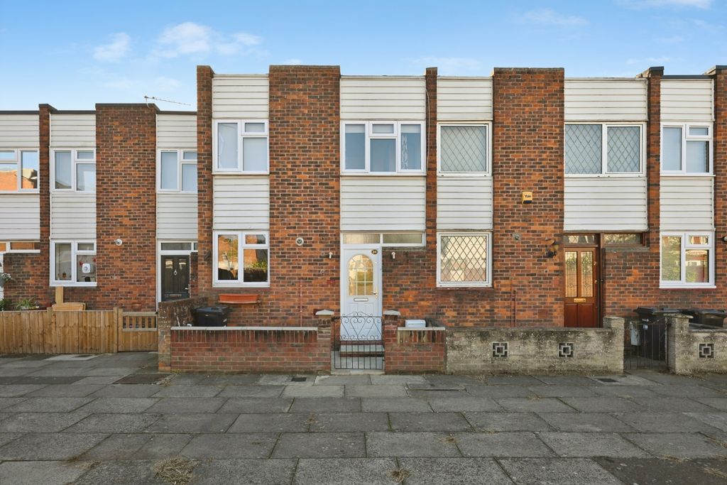 Property photo 1 of 16 Pbox-Img.Jpg