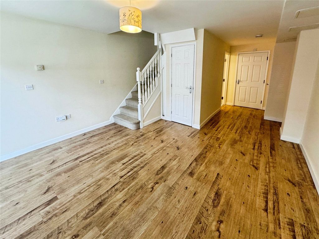 Property photo 3 of 7 Picture No. 10