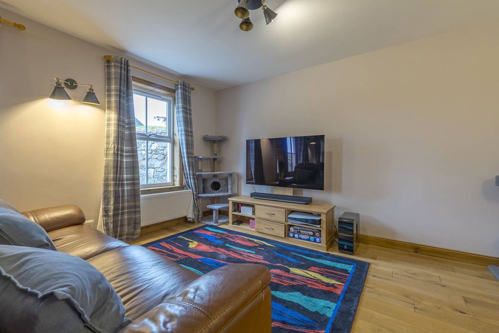 Property photo 3 of 40