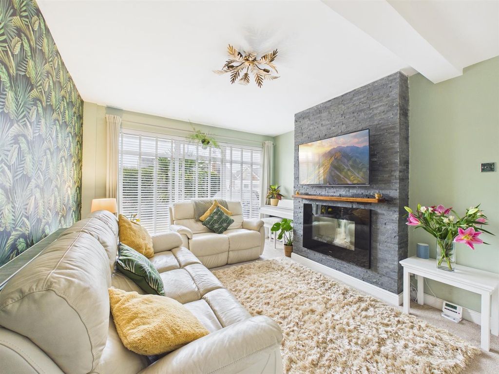 Property photo 2 of 25 Cam02295G0-Pr0393-Still003.Jpg