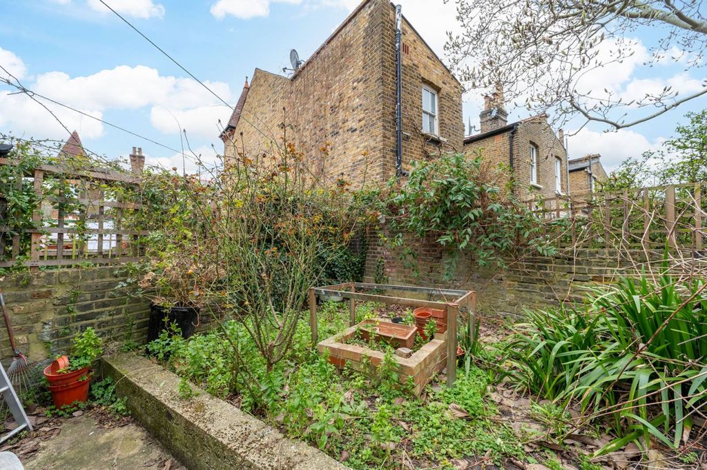 Property photo 3 of 10