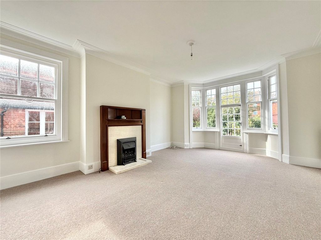 Property photo 2 of 10 Picture No. 15