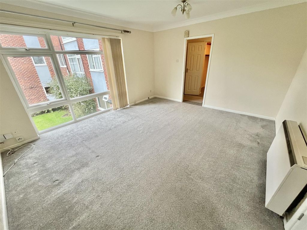 Property photo 2 of 17 Image 2