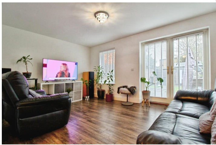 Property photo 2 of 12