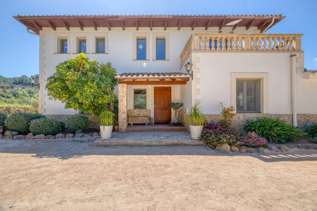 Property photo 1 of 50