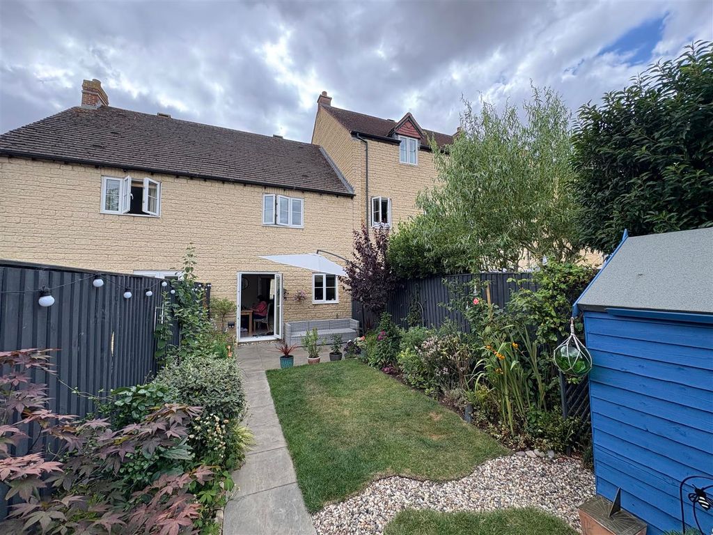 Property photo 3 of 12