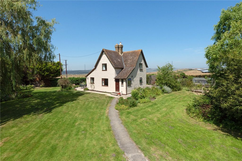 Property photo 1 of 24 Picture No. 23