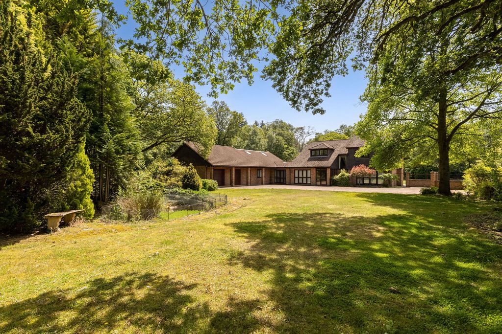 Property photo 1 of 30