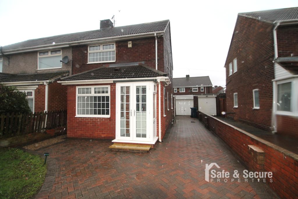 Property photo 1 of 13 Front External