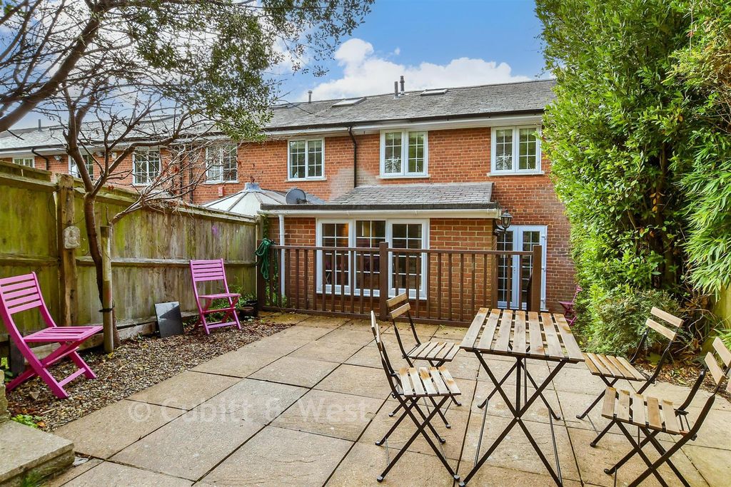 Property photo 2 of 18 Rear Garden