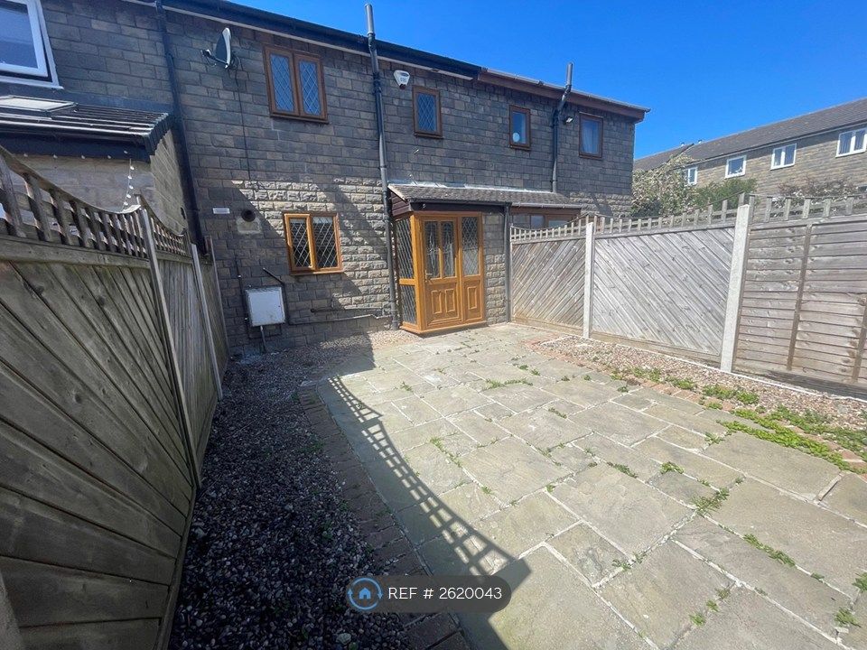 Property photo 2 of 25