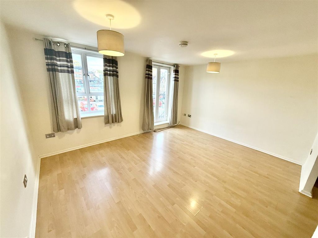 Property photo 2 of 6 Living Room