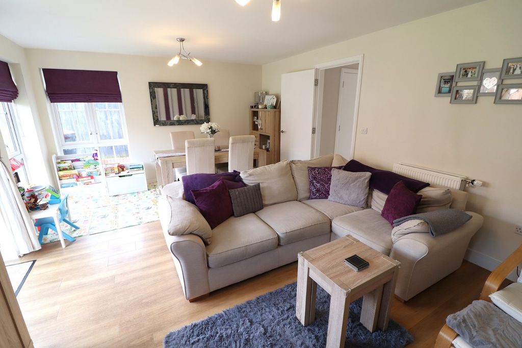 Property photo 3 of 21 Picture No. 10