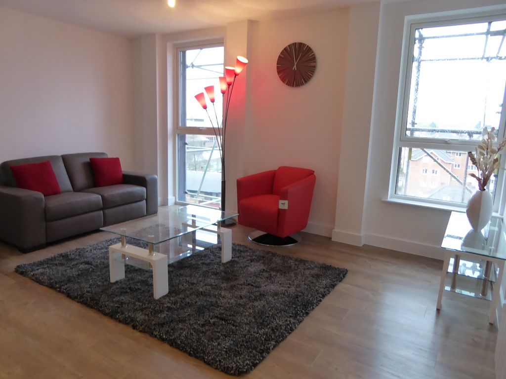 Property photo 3 of 6 Lounge