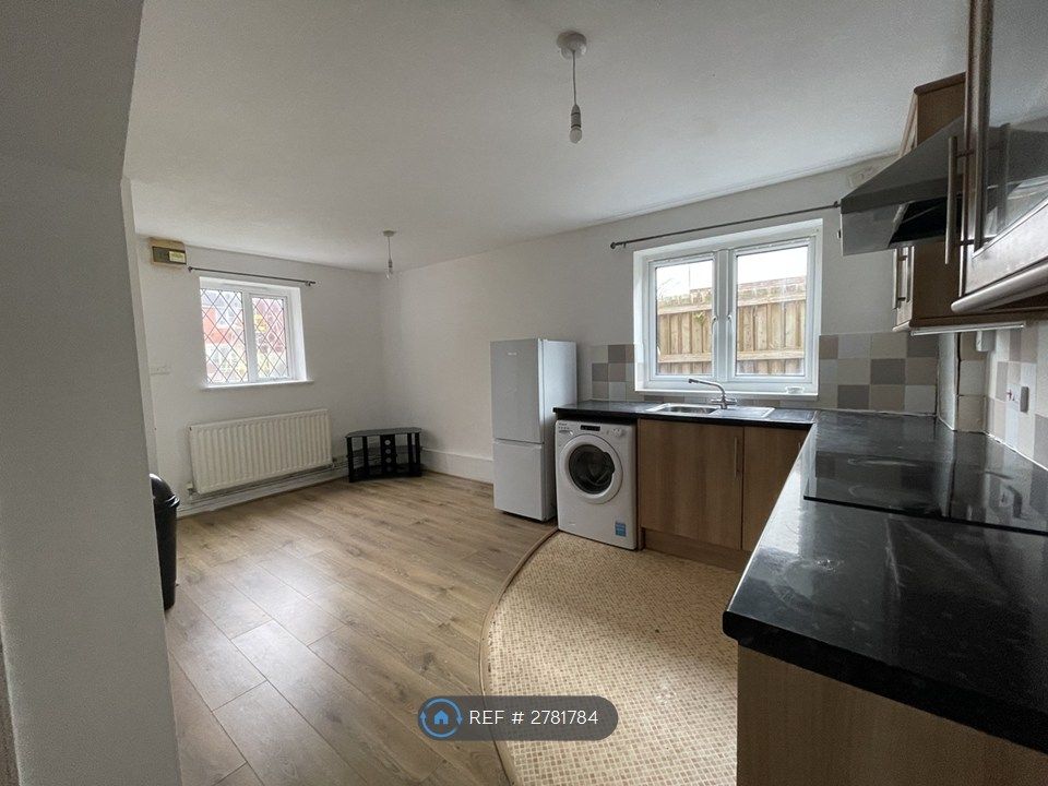 Property photo 2 of 5