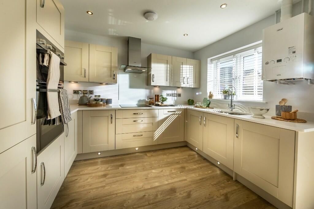 Property photo 1 of 18 Example Kitchen