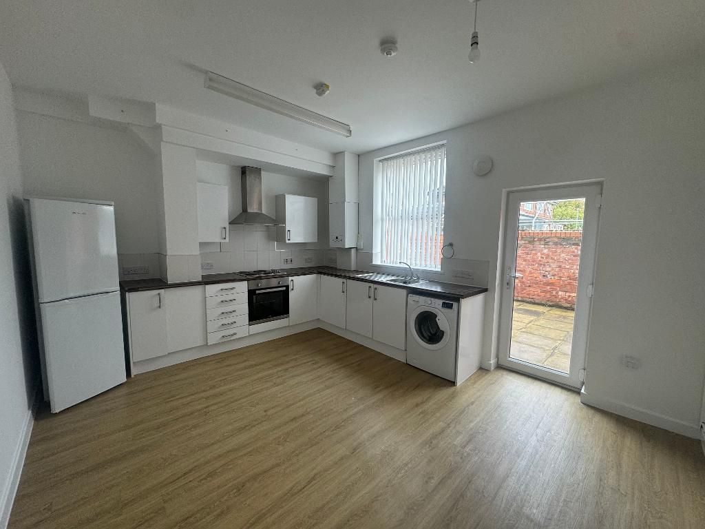 Property photo 3 of 7 Photo 3