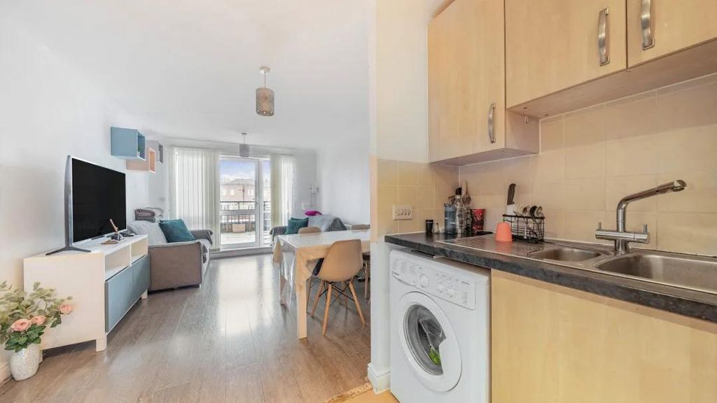 Property photo 3 of 15 Gallery