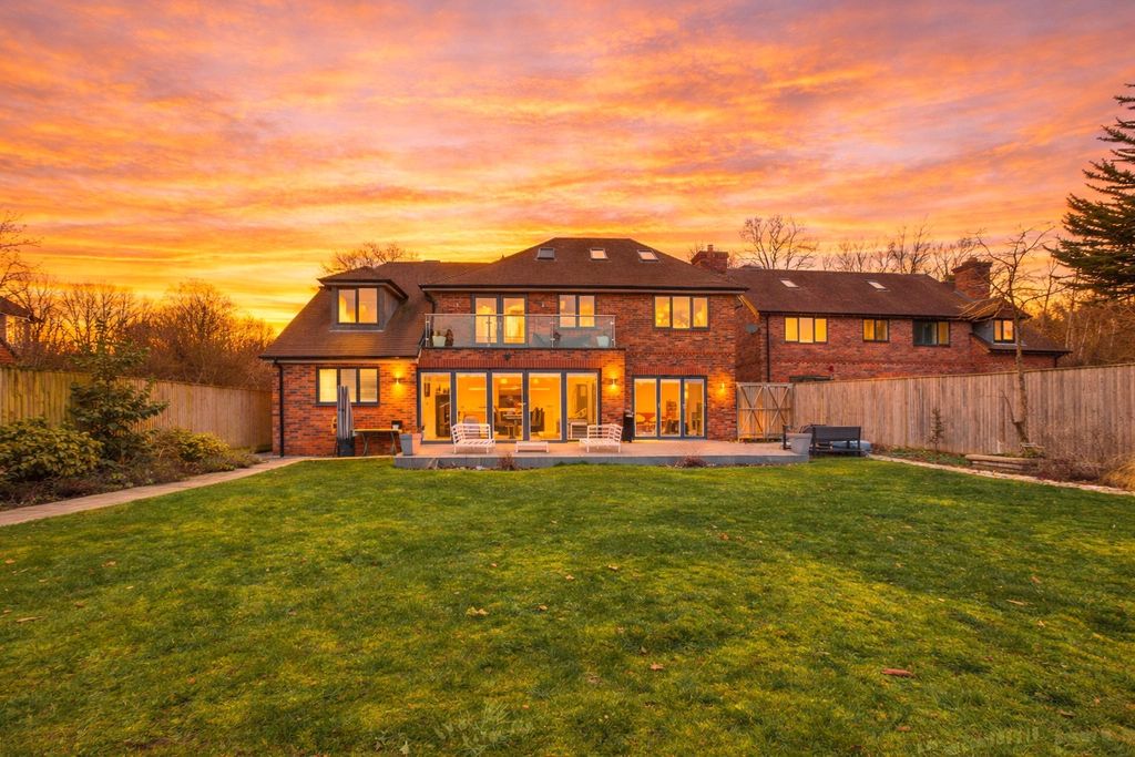 Property photo 1 of 31 Garden