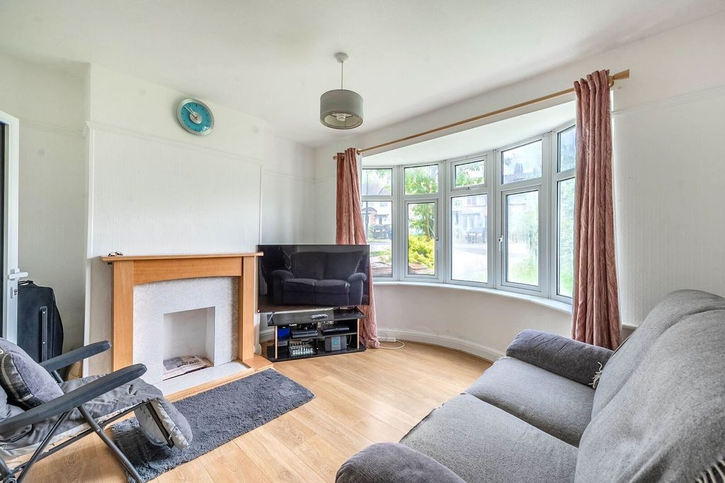 Property photo 1 of 6