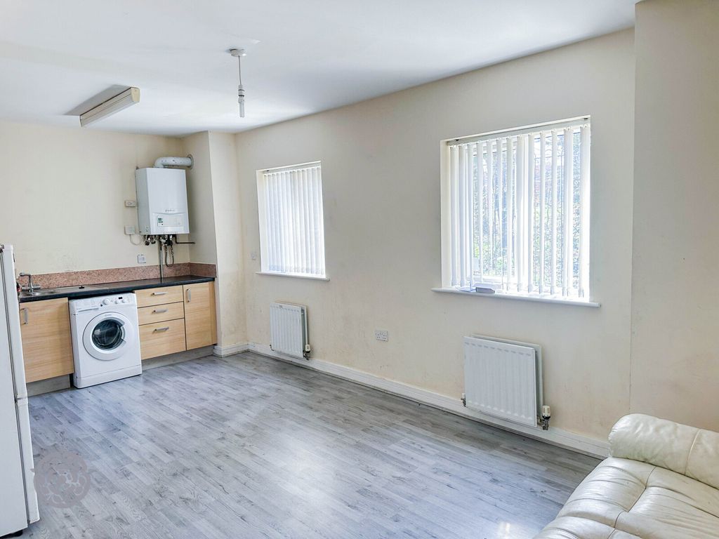 Property photo 2 of 9 Picture No. 08