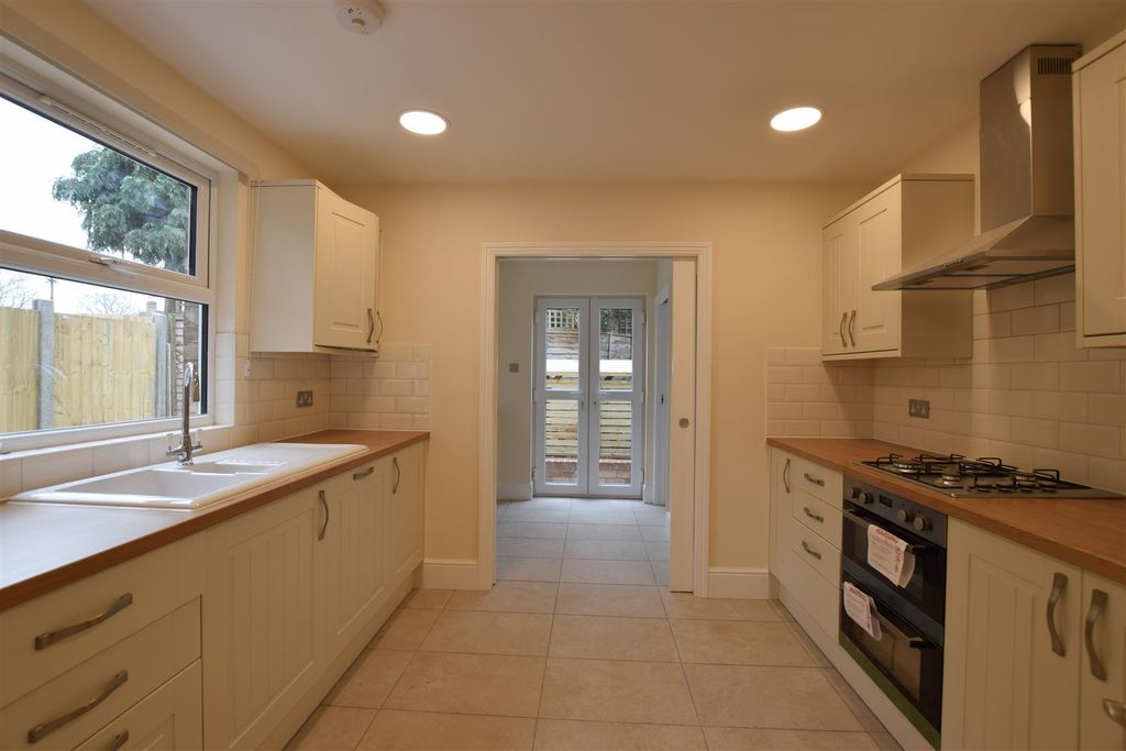 Property photo 2 of 7 Highres2034044.Jpg