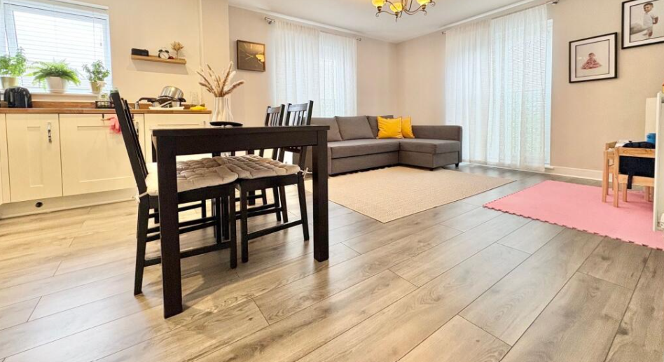 Property photo 3 of 19