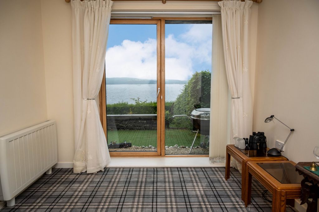 Additional image 12 of 2 bed flat for sale12 Tigh-Na-Cladach, Dunoon, Argyll And Bute PA23
