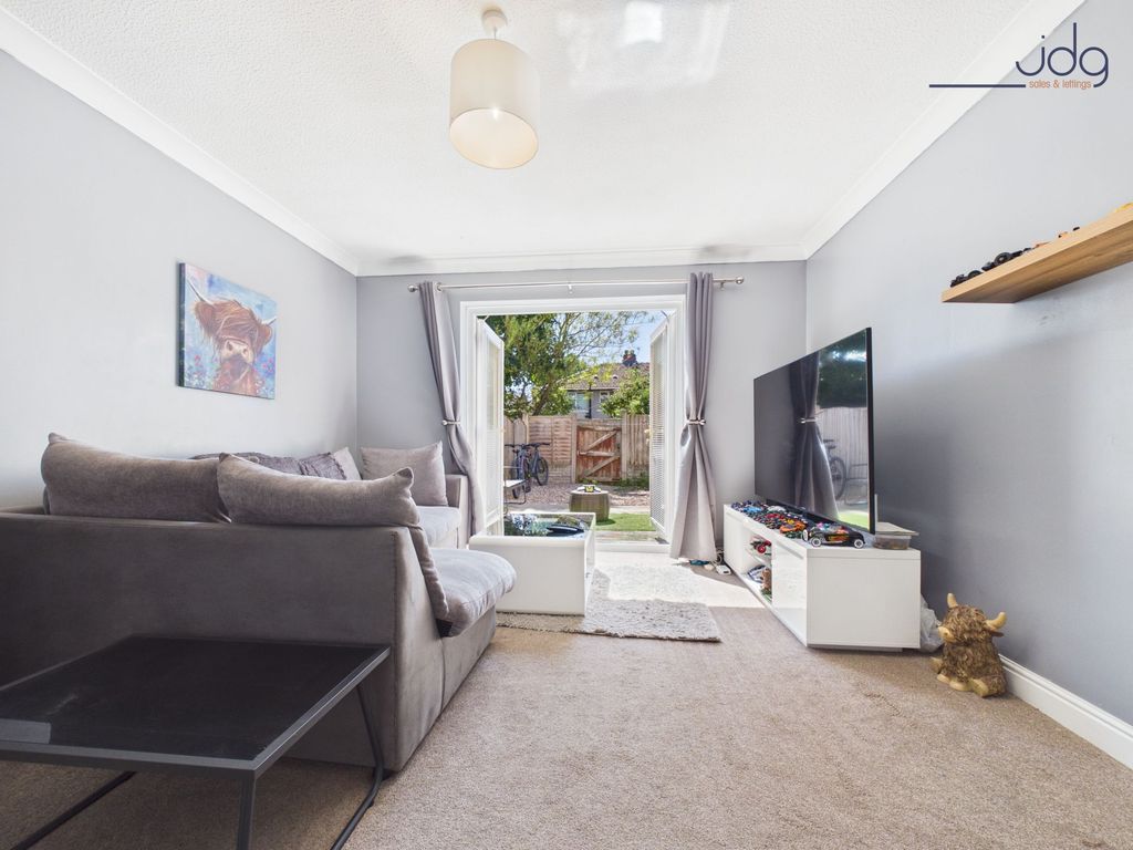 Property photo 3 of 12 Cosy Lounge