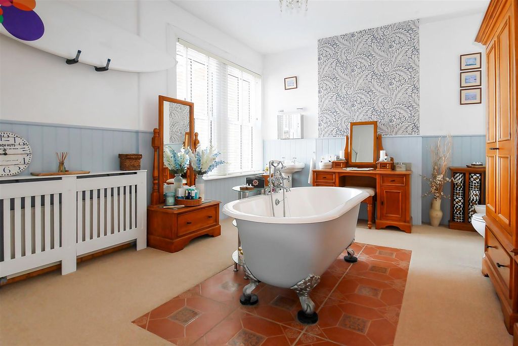 Additional image 16 of 5 bed terraced house for saleSouth Terrace, Littlehampton BN17