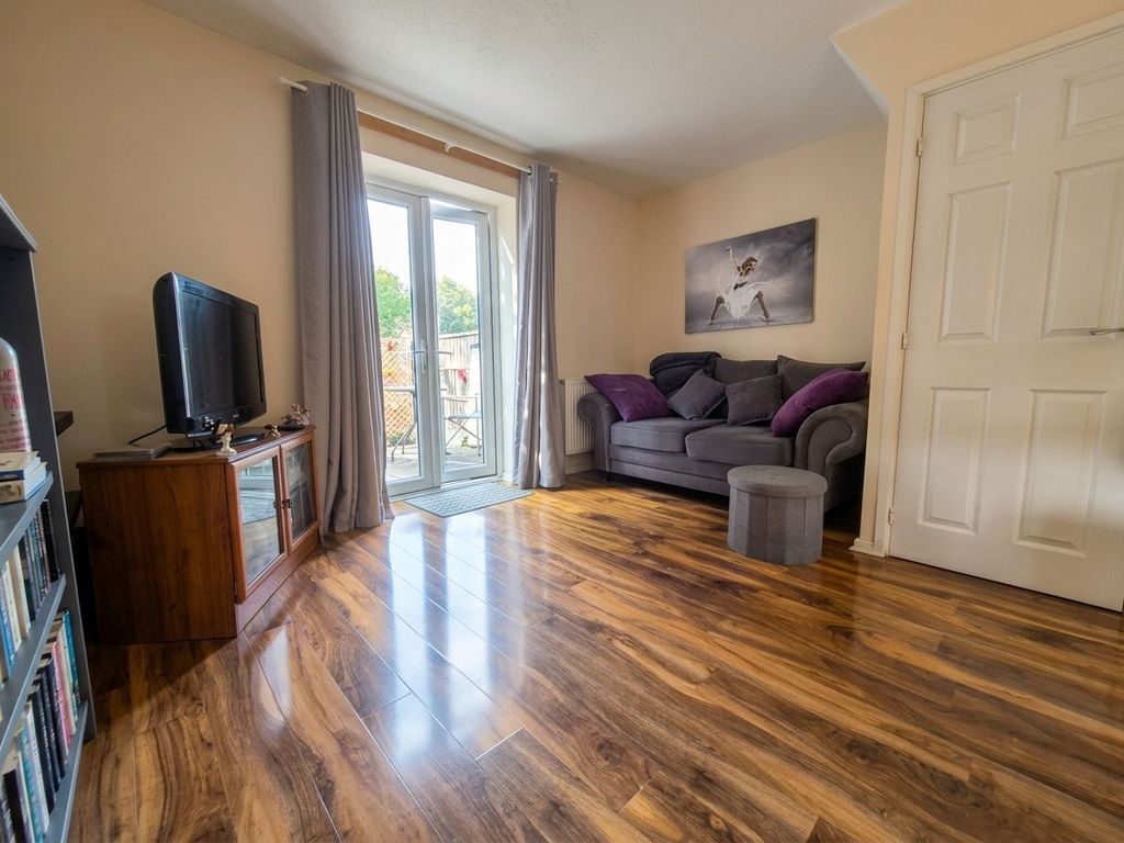 Property photo 3 of 17