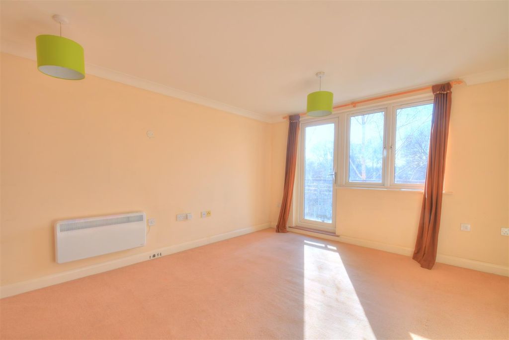 Property photo 2 of 9 Lounge 1.Jpg