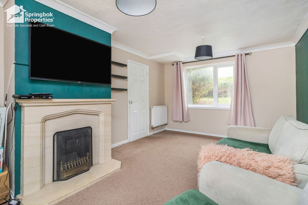 Property photo 3 of 18 Image 2