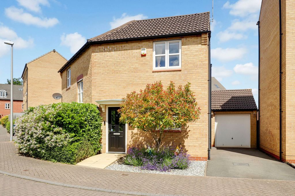 Property photo 1 of 19