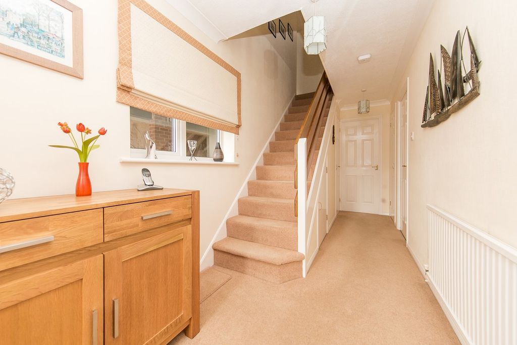 Property photo 2 of 22
