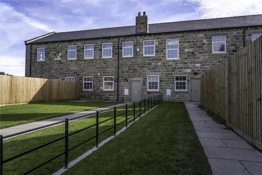 Property photo 1 of 21 Picture No. 27