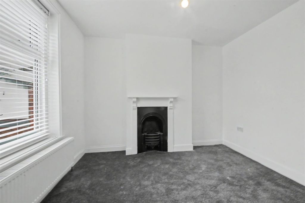 Property photo 2 of 11 Img_1332.Jpeg