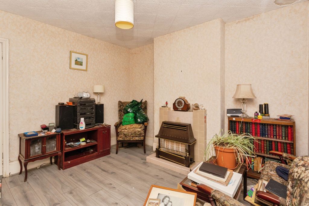 Property photo 3 of 16
